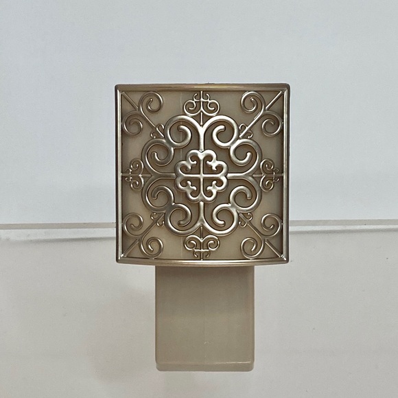 Bath and Body Works Wallflower Square Scroll - Picture 2 of 4